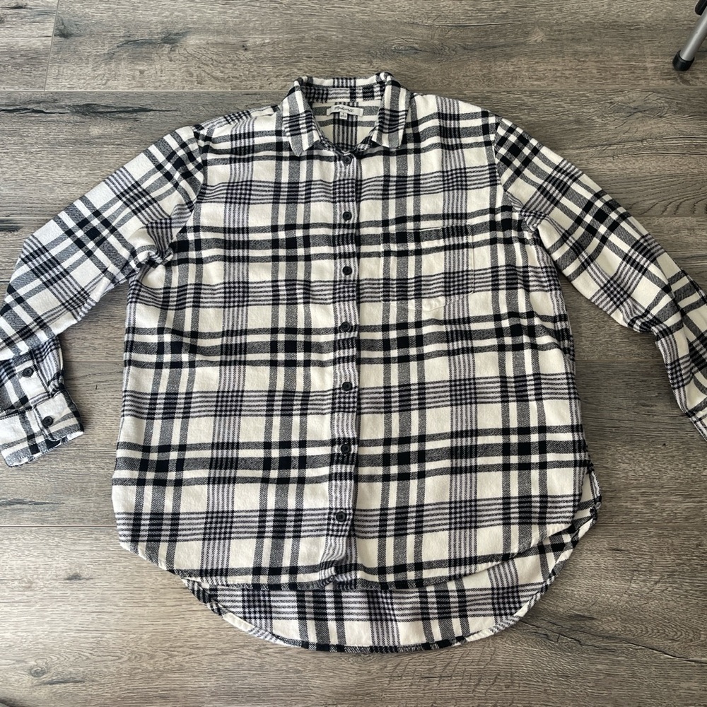 Madewell Plaid Button-Up Blouse in Black and White